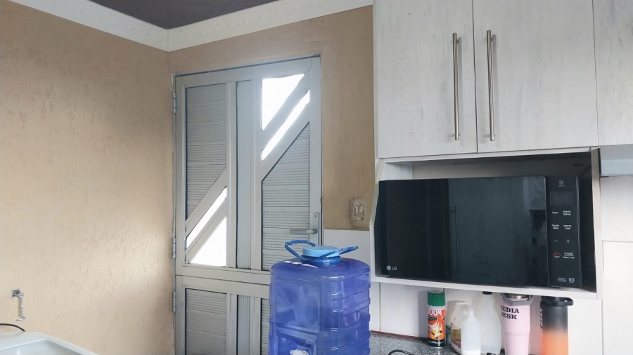 2 Bedroom Property for Sale in Mdantsane Nu 16 Eastern Cape